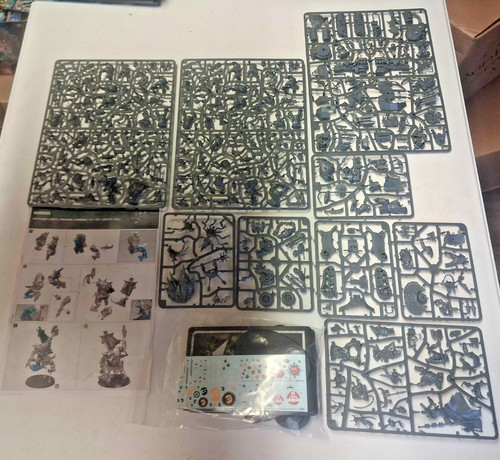 Warhammer 40k ork - warhammer, half